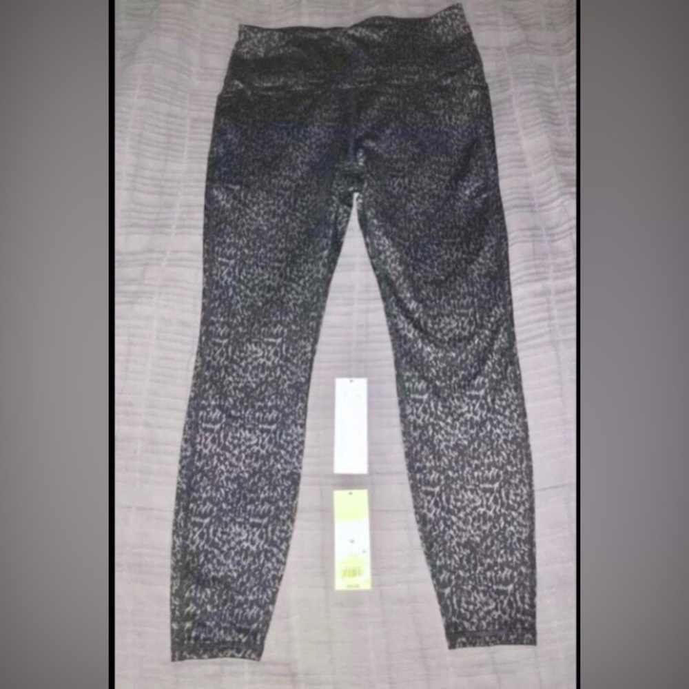 Leopard design Joggers Exercise Pants Power-mesh Women’s sz M by AllinMotion NEW